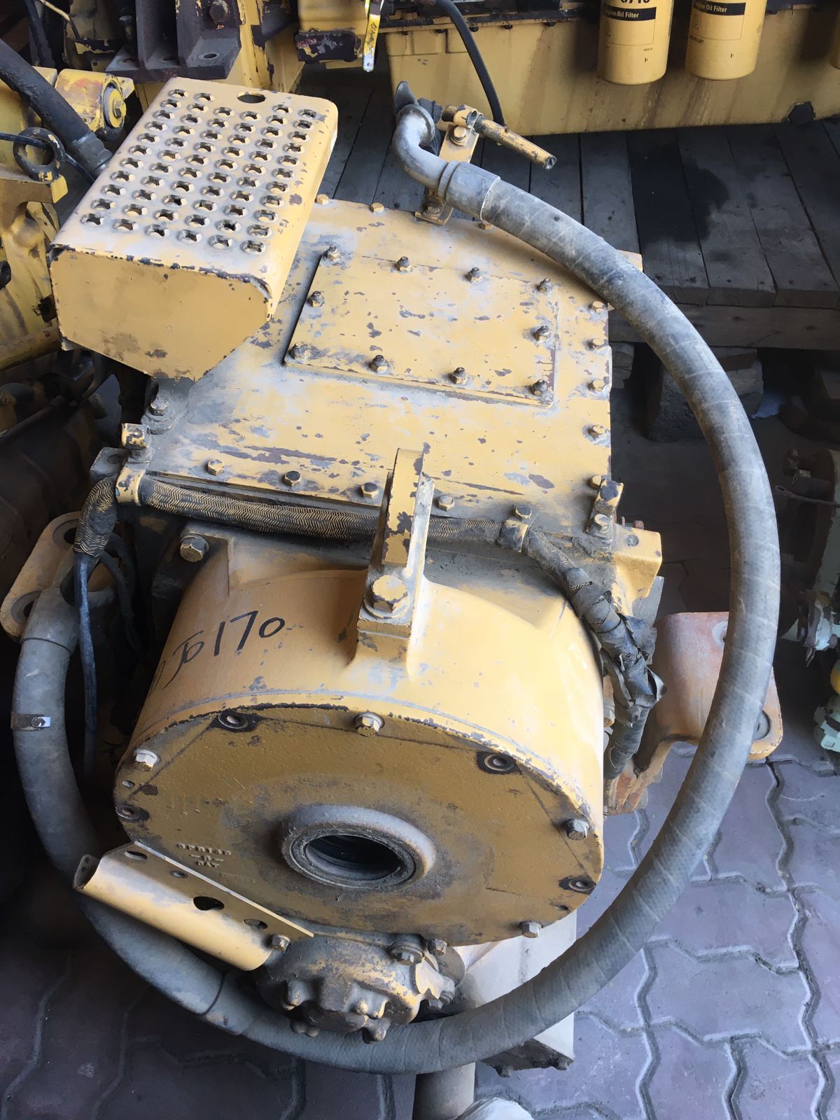 CAT GEAR BOX 