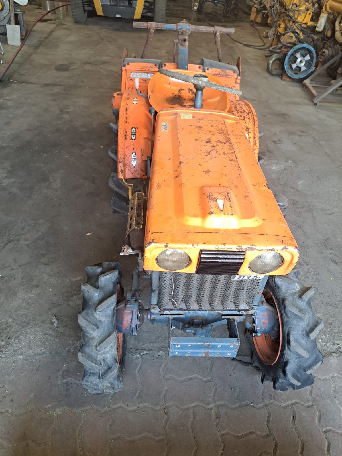KUBOTA TRACTOR 